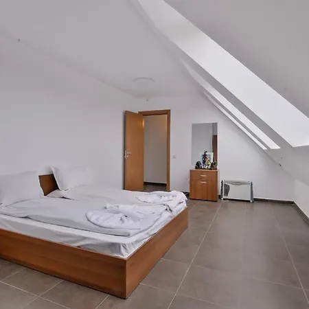 One-bedroom Maisonette With Spacious Terrace By Flat Mаnager Appartement